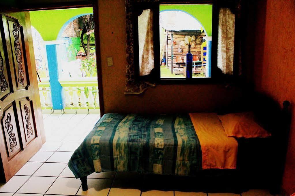 Iguana Hostel San Cristobal de las Casas Exterior photo